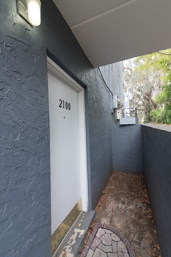 Foto principal - 830 E Park Ave