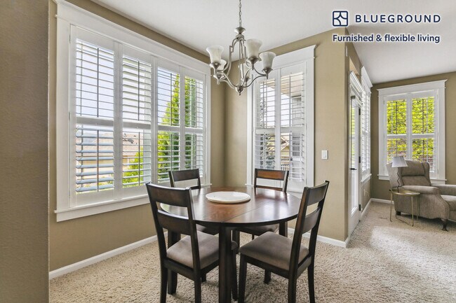 Building Photo - 3305 Summerlinn Dr
