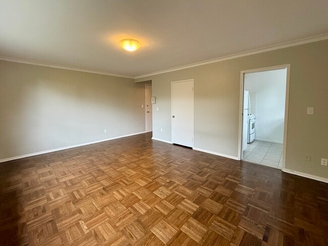 Photo du bâtiment - 1295 Bayview Av