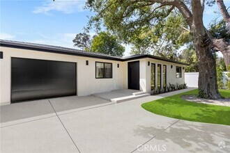 Building Photo - 5903 Donna Ave