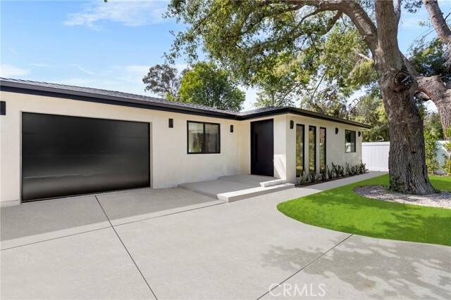 Foto principal - 5903 Donna Ave