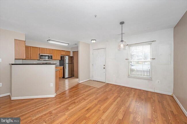 Foto del edificio - 4946 Whitney Terrace