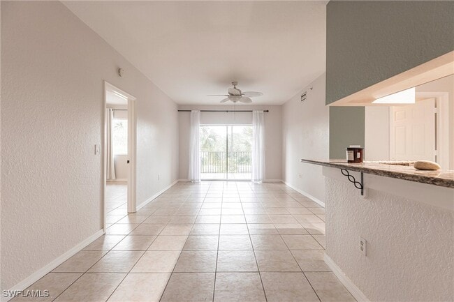 Building Photo - 6490 Aragon Way