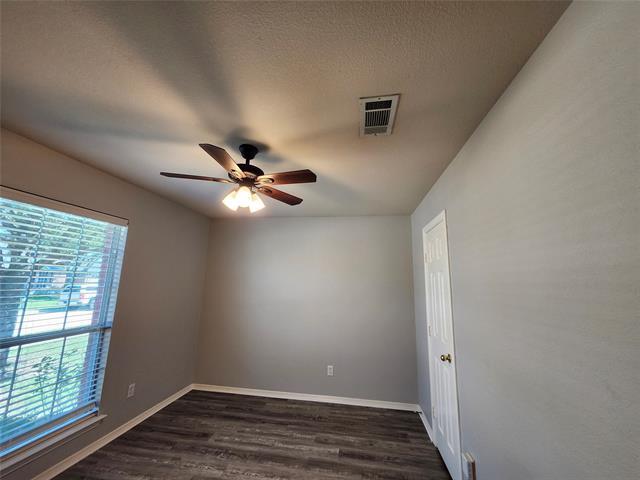 Foto del edificio - 4710 Ashbury Ln