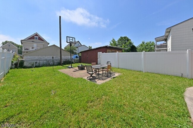Building Photo - 28 Wheeler Ave