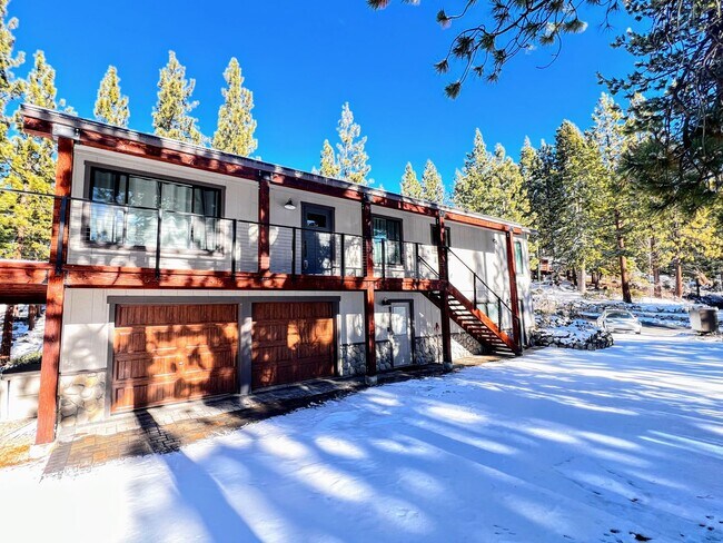 Building Photo - Fully Furnished Lake Tahoe Home for Rent