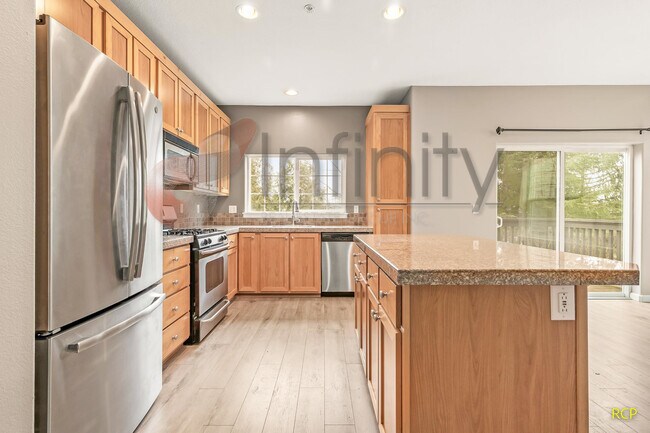 Foto del edificio - 22844 SW Forest Creek Dr