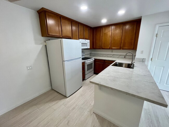 Foto del edificio - This beautiful remodeled 2 bedroom 1 bathr...