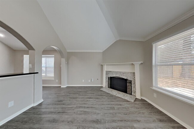 Foto del edificio - 9102 Colony Cove Dr