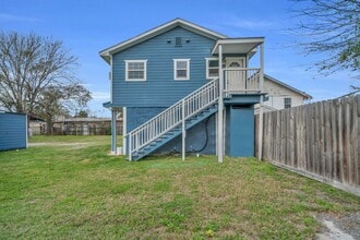 Building Photo - 7919 Brays St