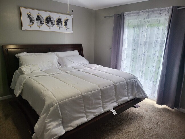 Foto del edificio - 106 Sunnybrook Ct