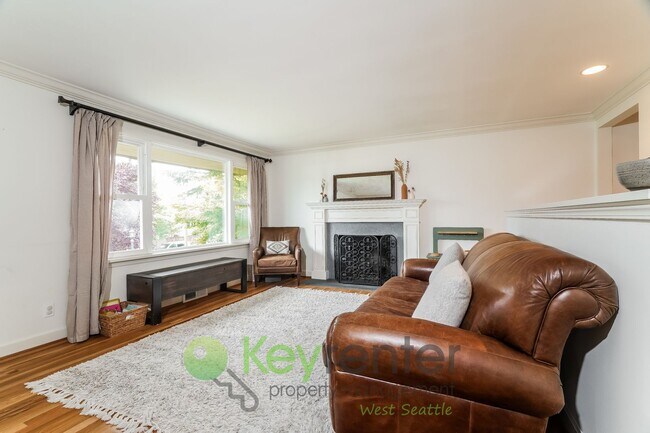 Building Photo - Your West Seattle Retreat – Hot Tub, Firep...