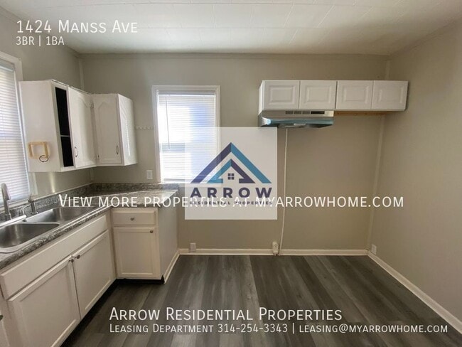 Building Photo - 1424 Manss Ave