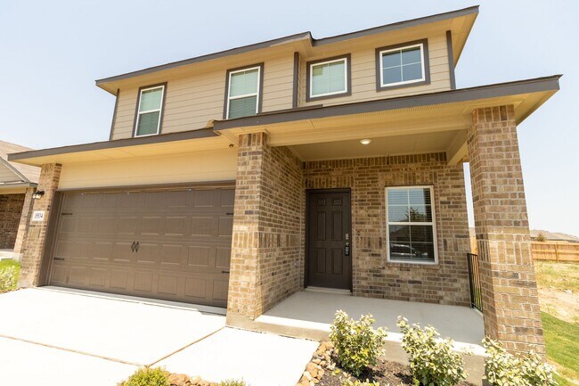 Photo - Like New Home, Tons of Space!!!