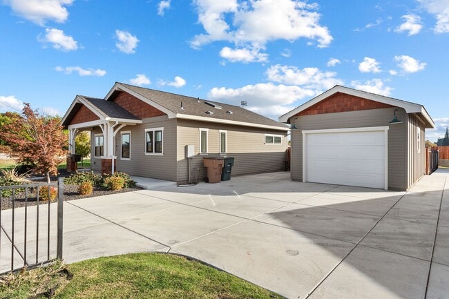 Foto del edificio - Gorgeous 2 bed, 2 bath home in Lincoln, CA