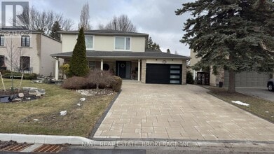 Building Photo - 125 Bay Thorn Dr