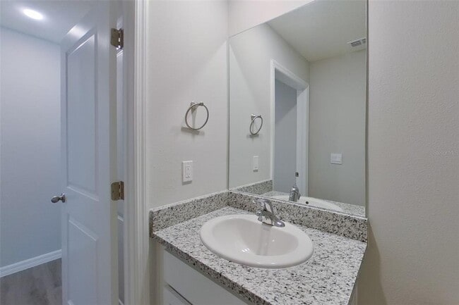 Building Photo - 8648 SW 43rd Ter