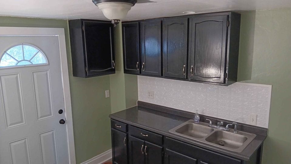 Building Photo - 1237 Scott Ave