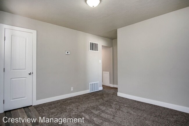 Building Photo - 2762 S 300 W