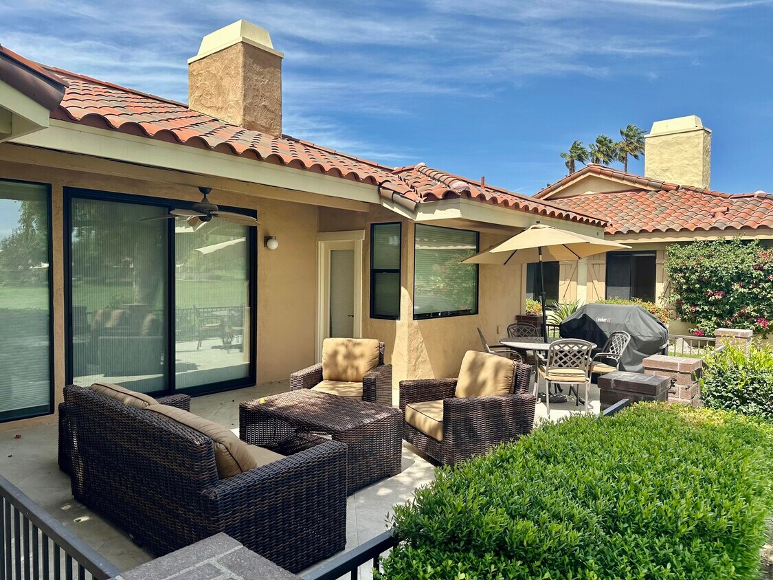 Foto principal - 254 Santa Barbara Cir