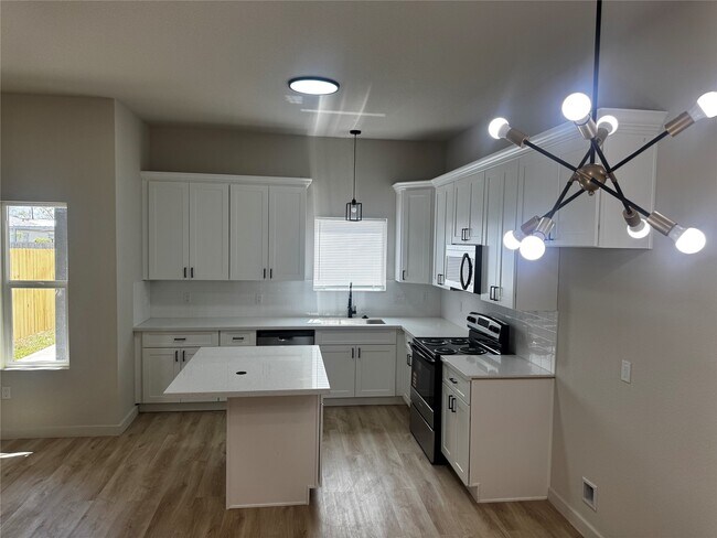 Building Photo - 9713 Cargill St