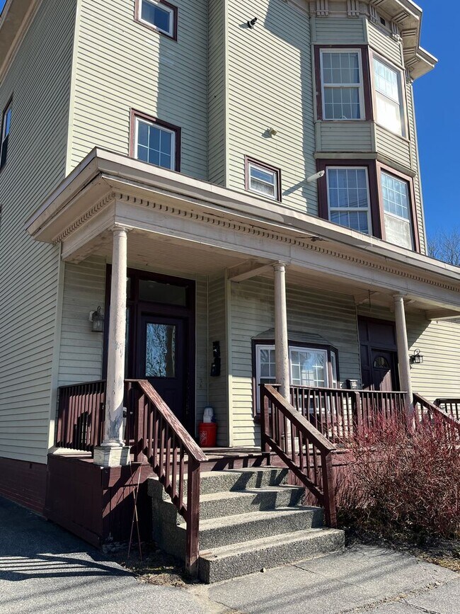 Photo - Spacious 2BR/1BA Apartment Available May 8...