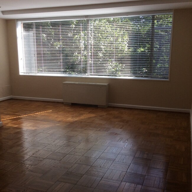 Interior Photo - Connecticut Park Apartments
