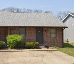 Building Photo - 8701 N Raintree Ct