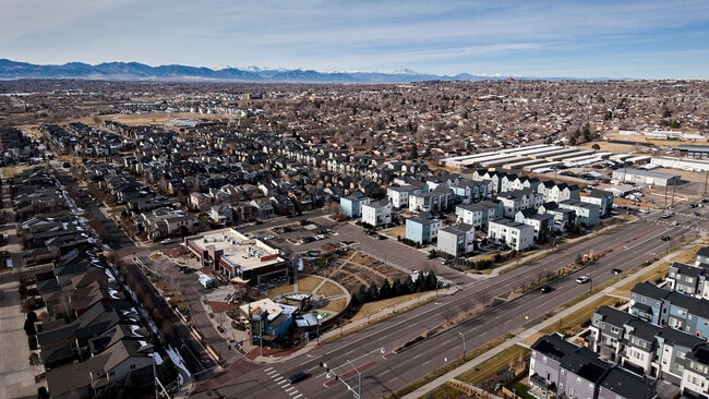 Building Photo - 1630 West 67th Cir