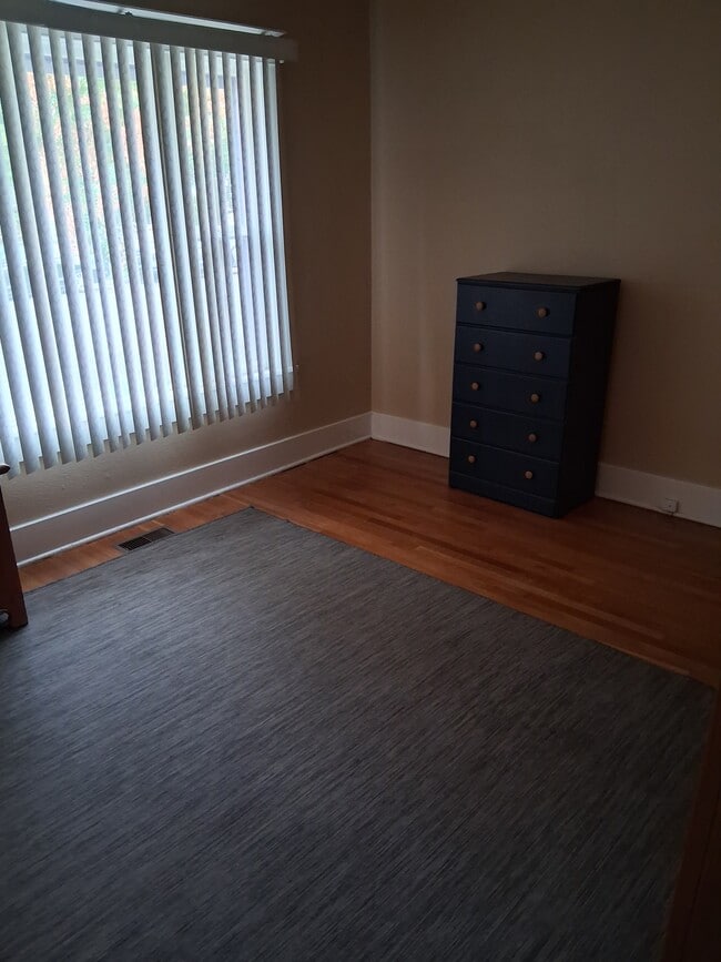 Building Photo - 1704 S 600 E