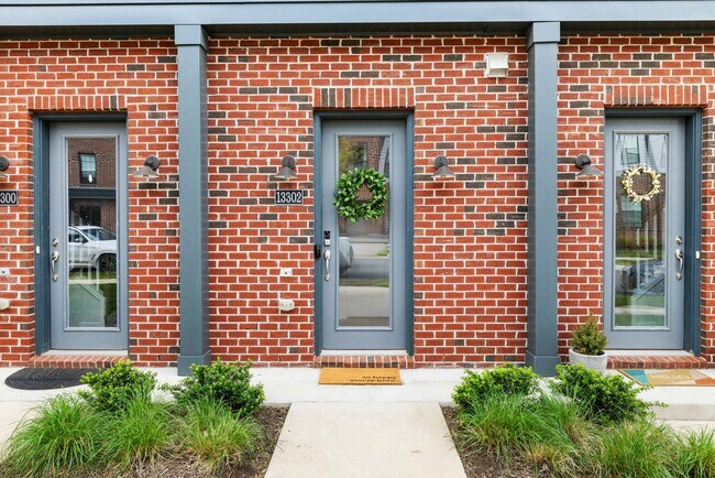 Foto del edificio - 13302 Coalfield Station Ln