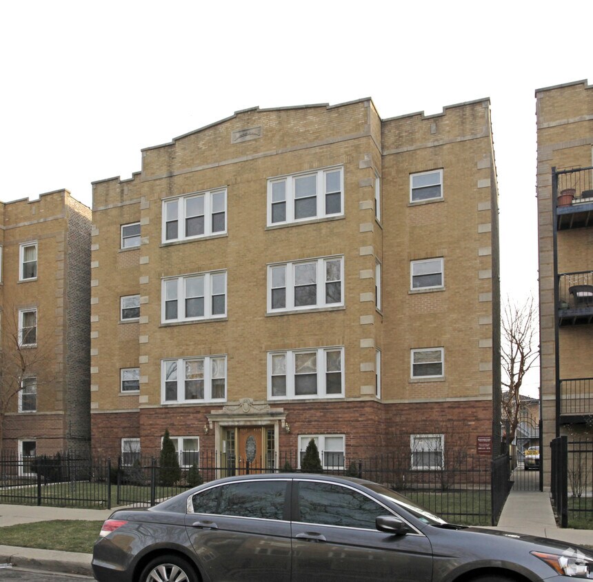 Building Photo - 6115-6117 N Claremont Ave