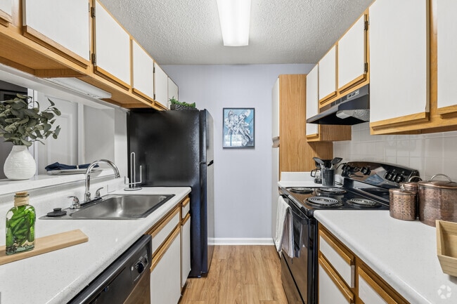 Interior Photo - Grande Oasis at Carrollwood