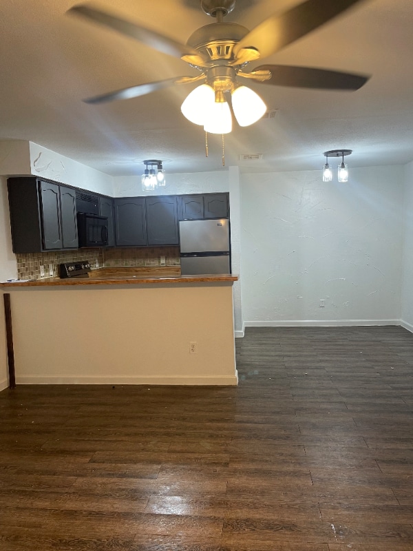3022 Forest Ln Unit 215, Dallas, TX 75234 Condo for Rent in Dallas