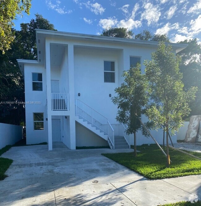 Building Photo - 1482 NW 46th St