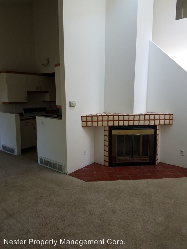 Building Photo - 210 W Brookside St