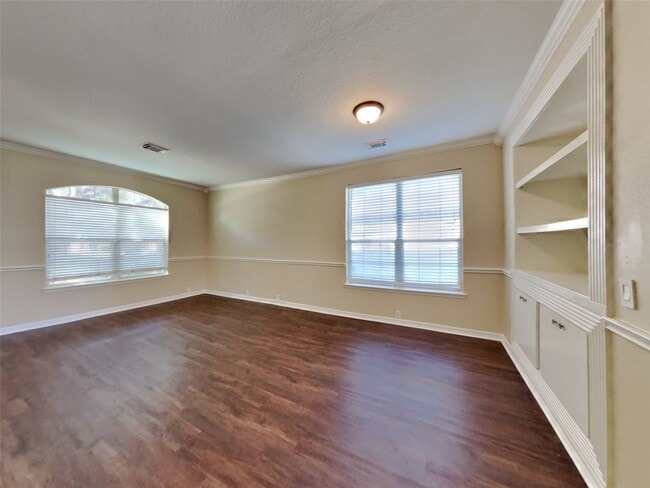 Building Photo - 3203 Farrel Hill St