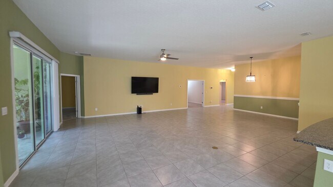 Foto del edificio - New Home in Sawmill Creek 3 Bedroom 3 Bath home with Office/Den and Screened Patio