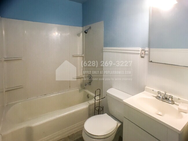 Building Photo - 7359 16th Ave SW