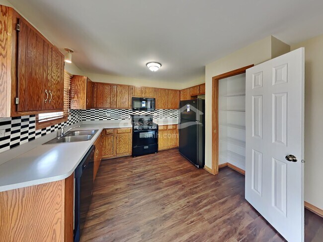 Foto del edificio - 6917 Monmouth Dr