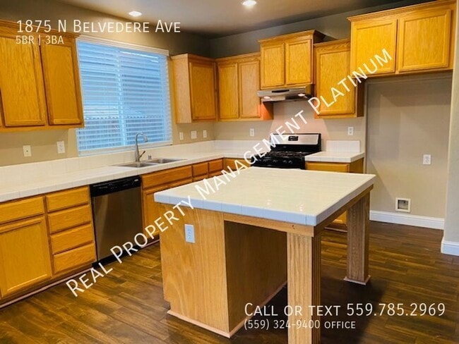 Building Photo - 1875 N Belvedere Ave