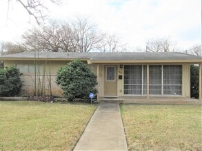 Building Photo - 2609 Hancock Dr