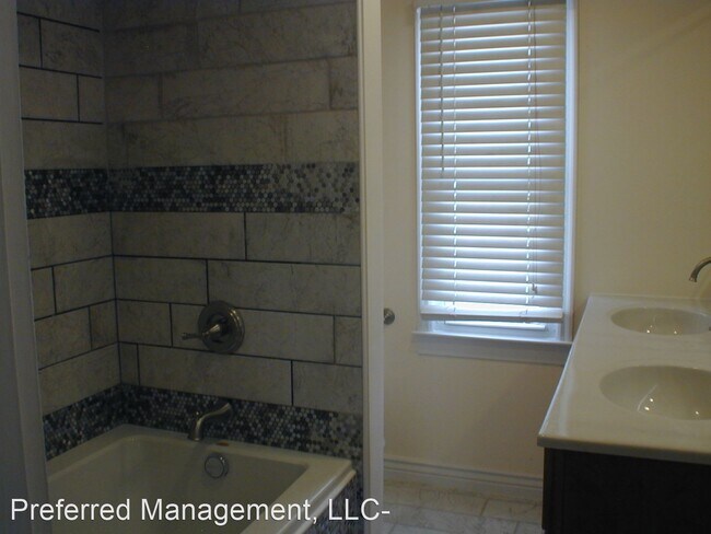Building Photo - 3 br, 2 bath House - 1502 Willow Drive