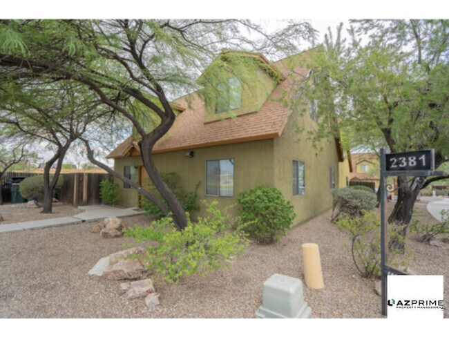 Building Photo - Stylish 5/2 Tucson House Near University o...