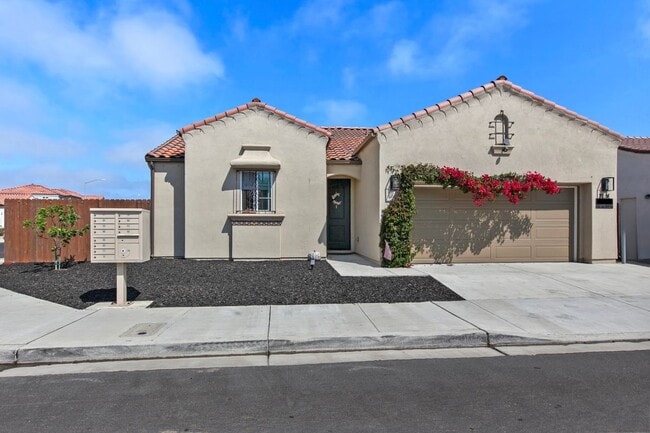 Building Photo - 4463 Manzanita St
