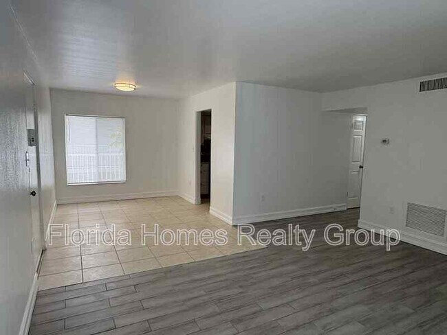 Building Photo - 1830 Maravilla Ave
