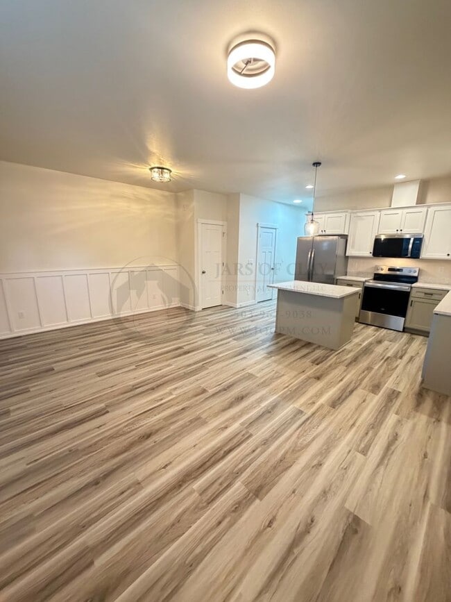 Building Photo - BRAND NEW & $750 OFF! Be the First to Live in this Luxury West Salem Home with Quartz Counters & AC!