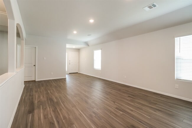 Building Photo - 13449 Musky Dr