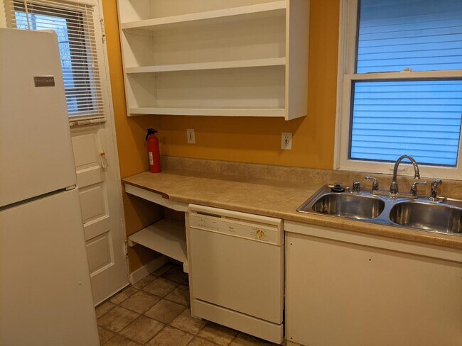 Kitchen - 3726 W Dorothy Pl