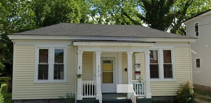 Building Photo - 21313 Chesterfield Ave